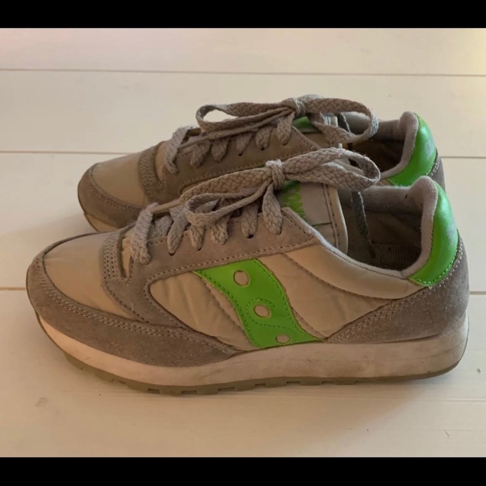 Women’s shoes